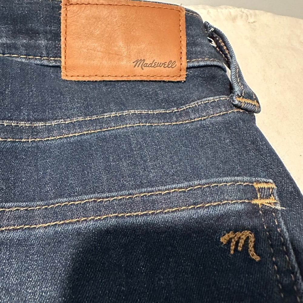 Madewell 10” High-Rise Skinny Jeans | Size 24 | Dark Wash - Picture 3 of 10
